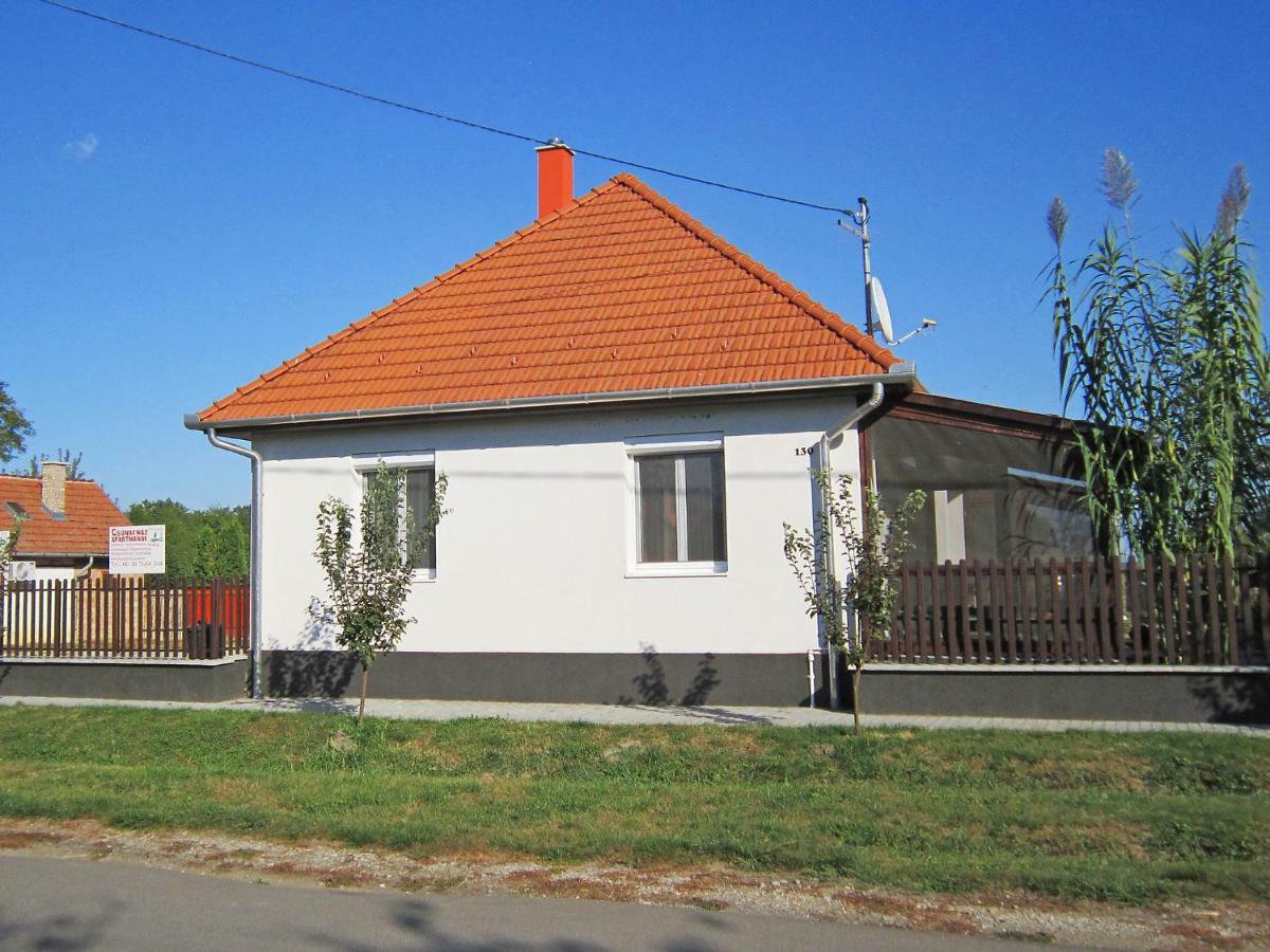 Holiday Home Tisza 2-2 ทิสซาฟือแรด ภายนอก รูปภาพ